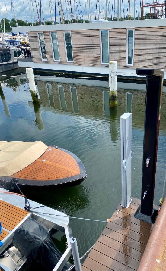 Hausboot Mit Traumlage In Luebeck-Travemuende Otel Dış mekan fotoğraf