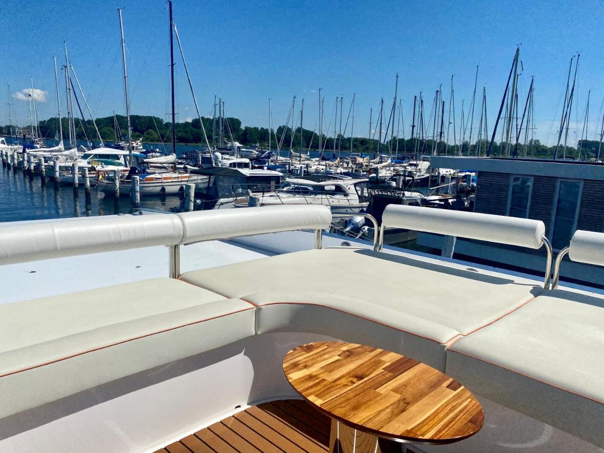 Hausboot Mit Traumlage In Luebeck-Travemuende Otel Dış mekan fotoğraf