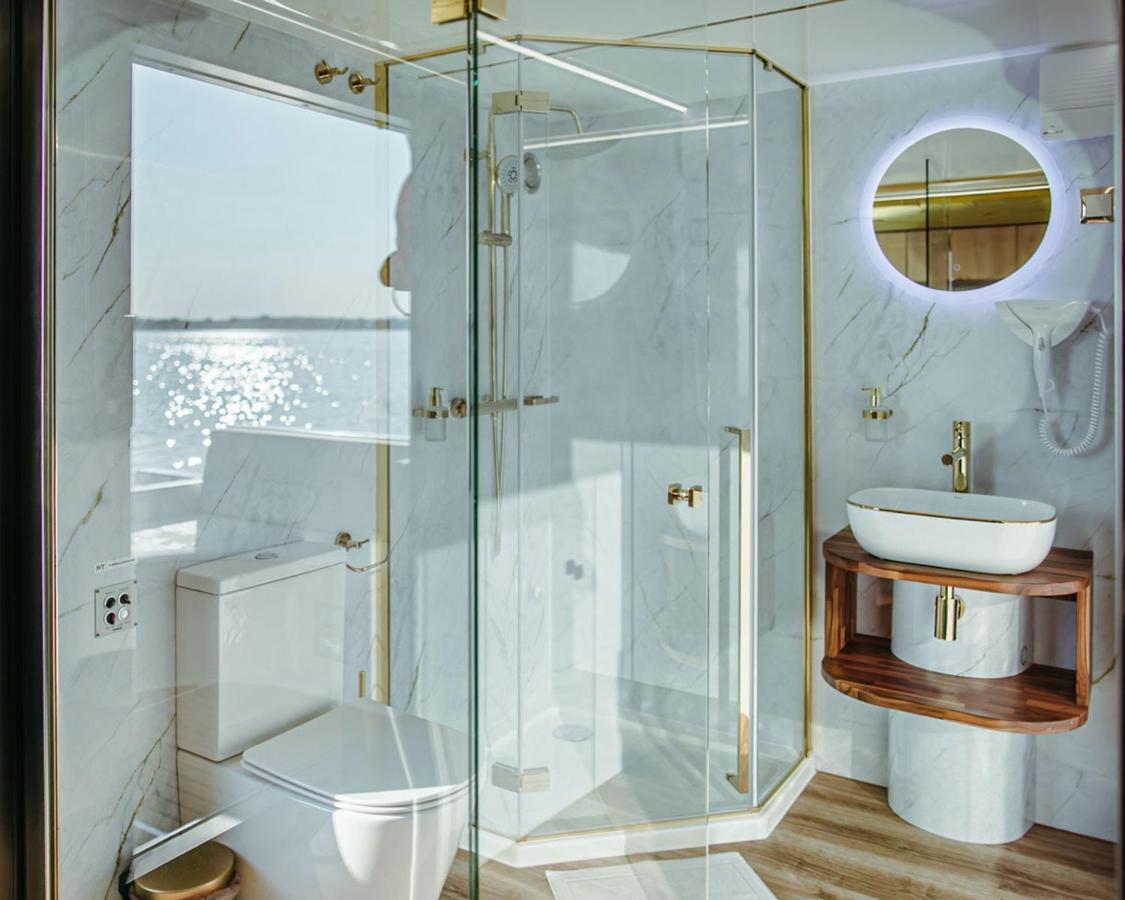Hausboot Mit Traumlage In Luebeck-Travemuende Otel Dış mekan fotoğraf