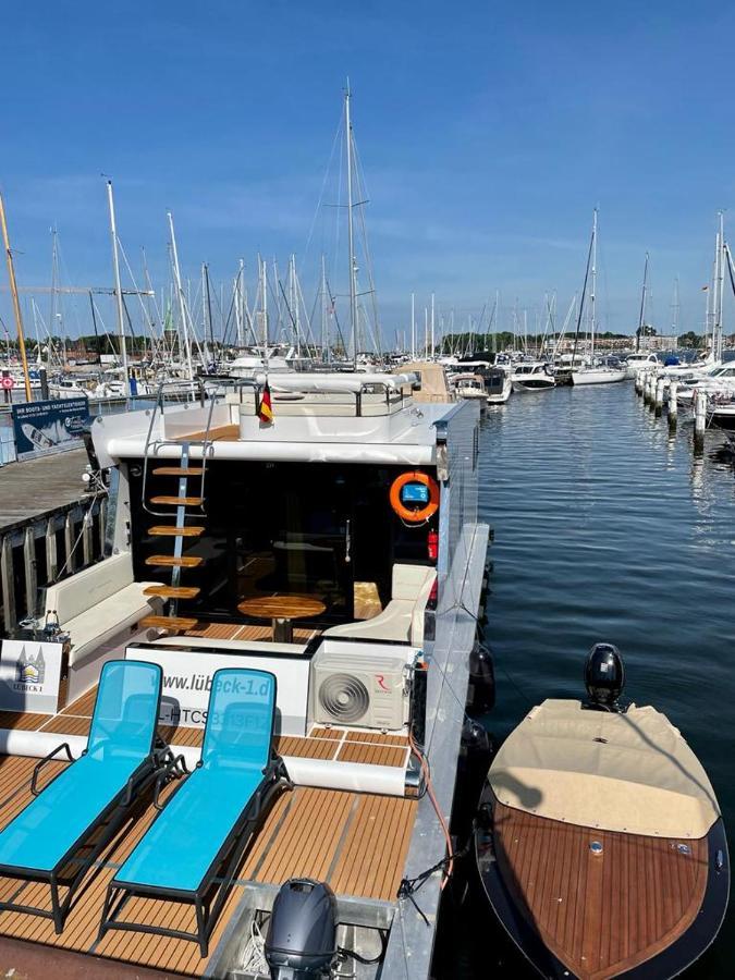 Hausboot Mit Traumlage In Luebeck-Travemuende Otel Dış mekan fotoğraf