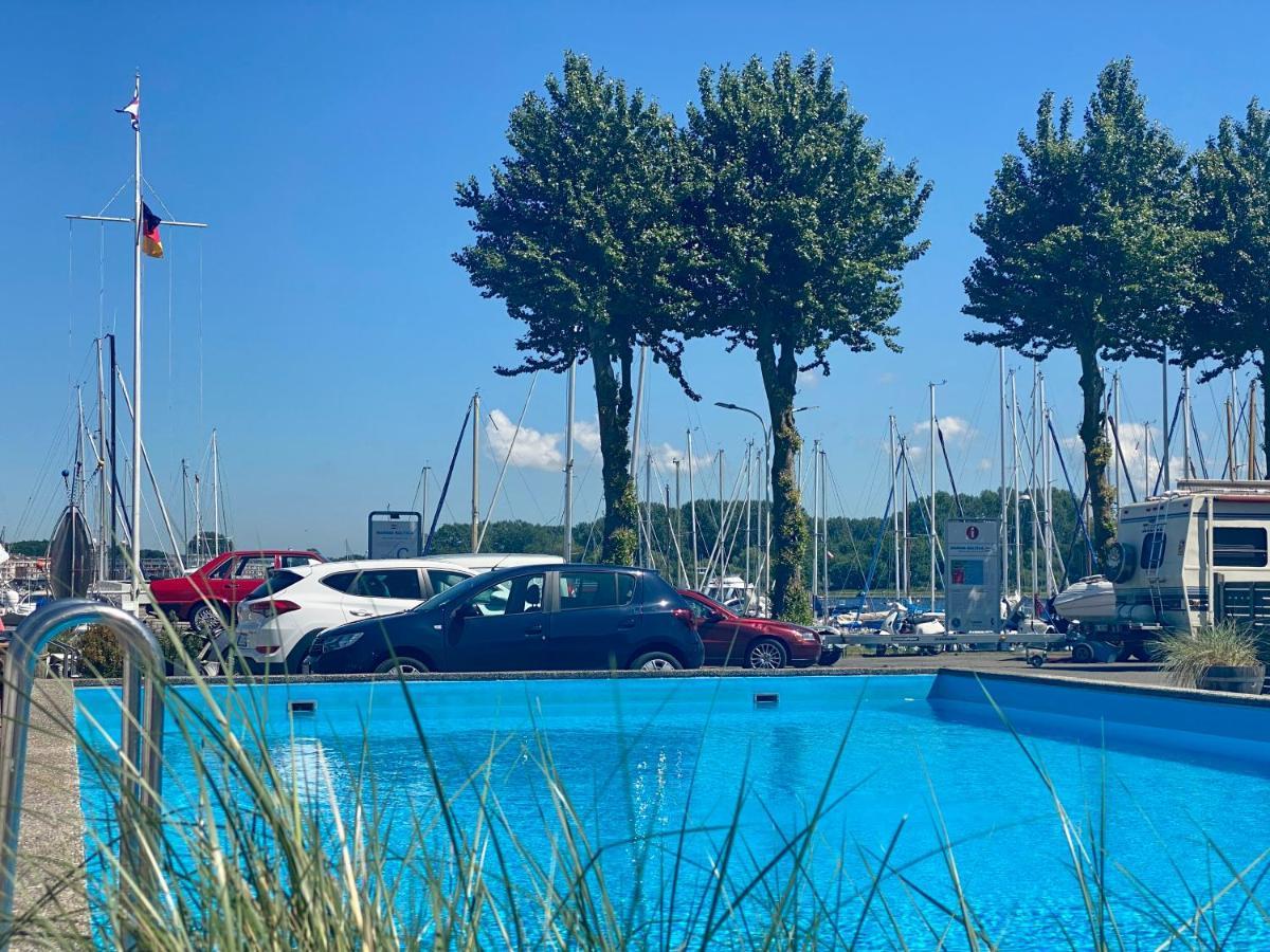 Hausboot Mit Traumlage In Luebeck-Travemuende Otel Dış mekan fotoğraf